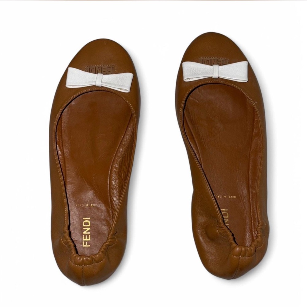 Fendi Women's Brown Leather Flats with White Bow